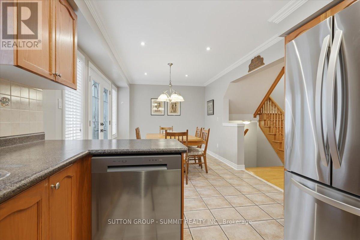 42 DYLAN STREET - 11