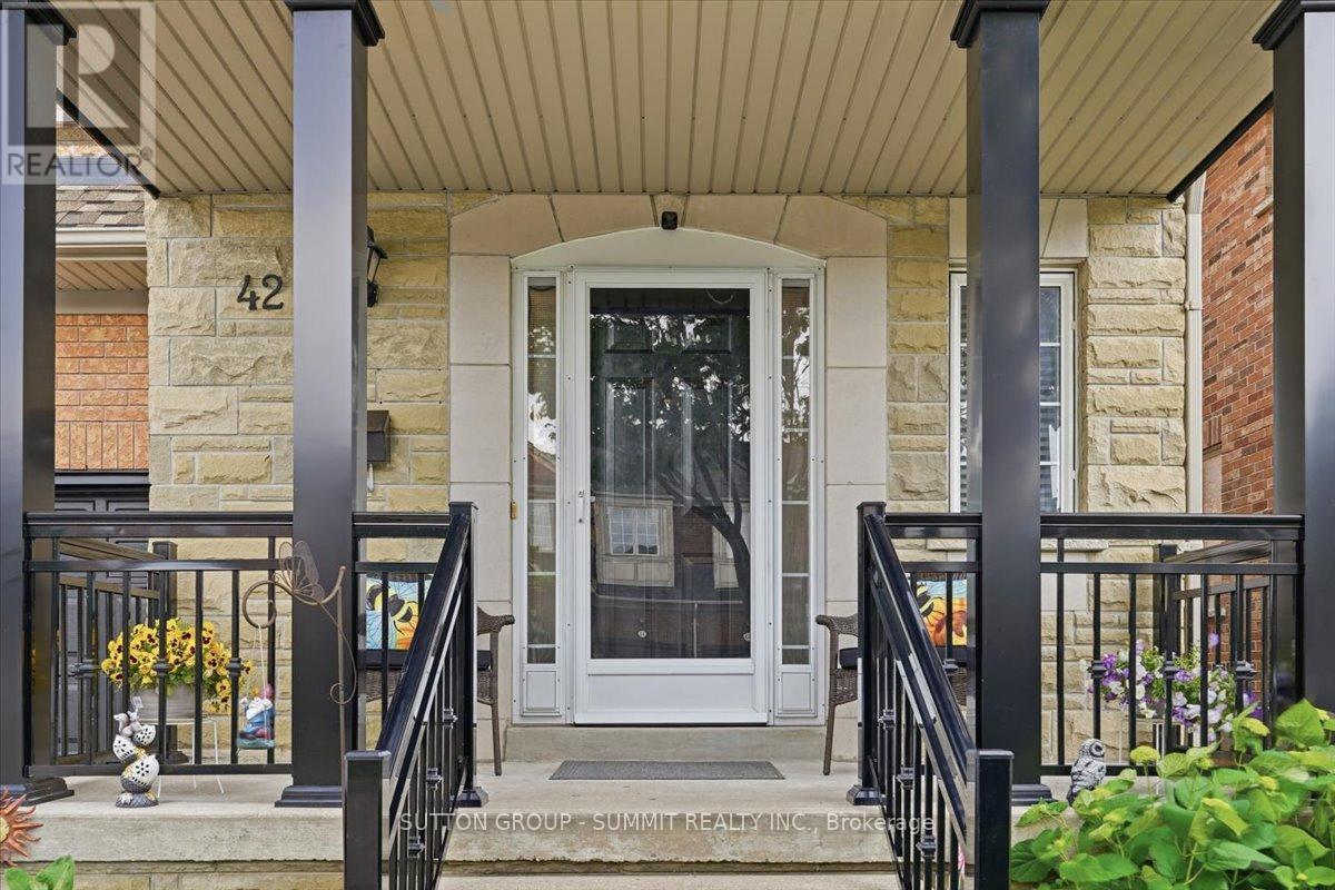 42 DYLAN STREET - 3