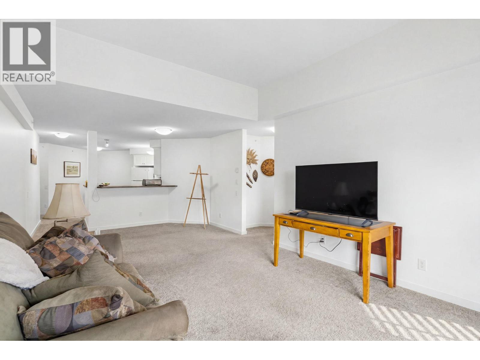 #311 515 Houghton Road - 7