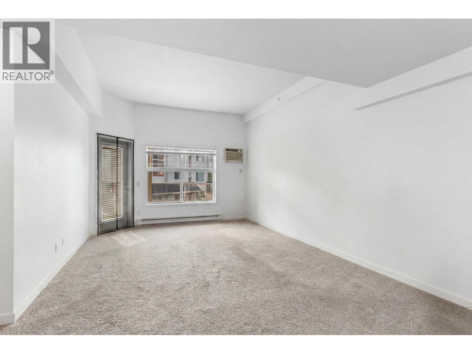 #311 515 Houghton Road - 3