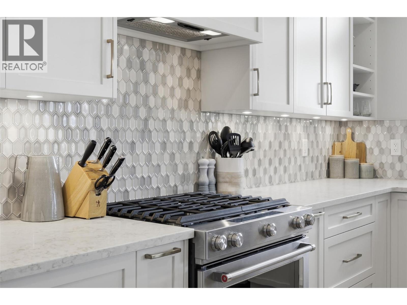 2137 LUPIN Court - 8