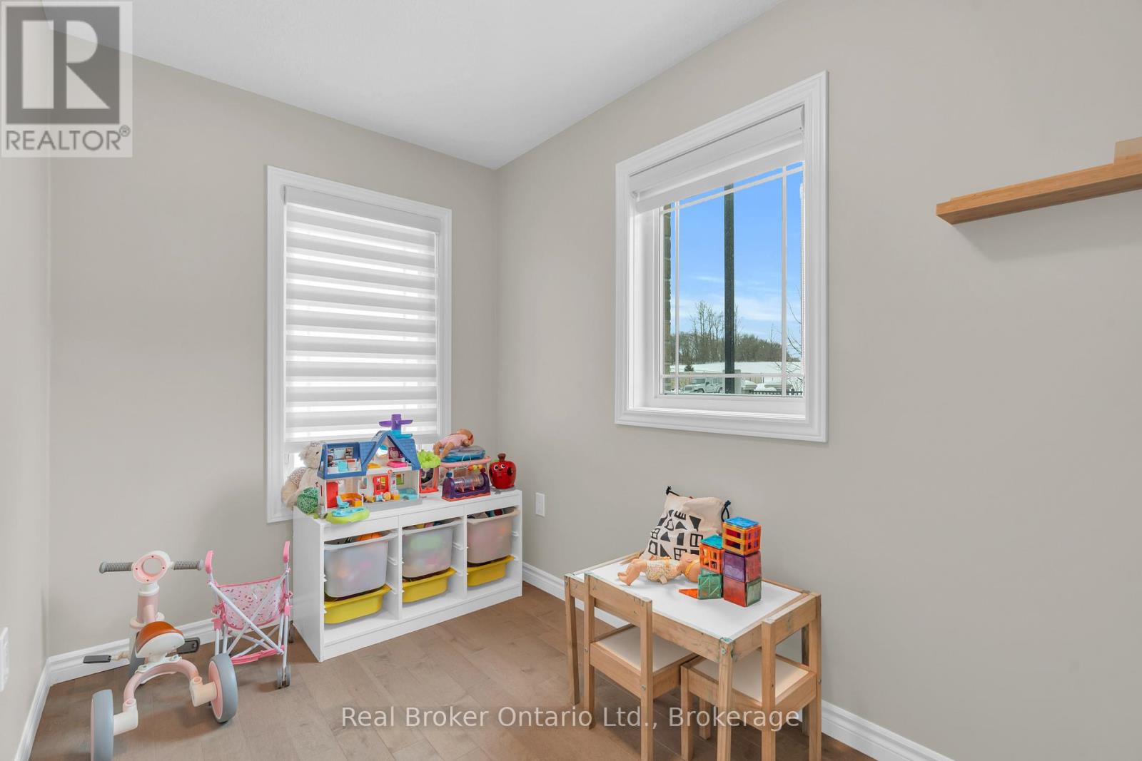 #5 107 WESTRA DRIVE - 13