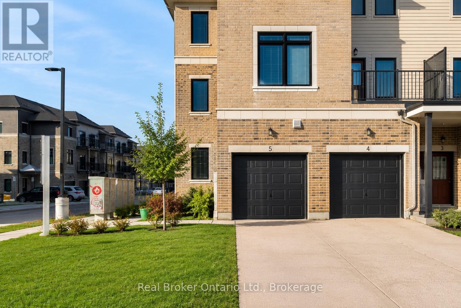 #5 107 WESTRA DRIVE - 2