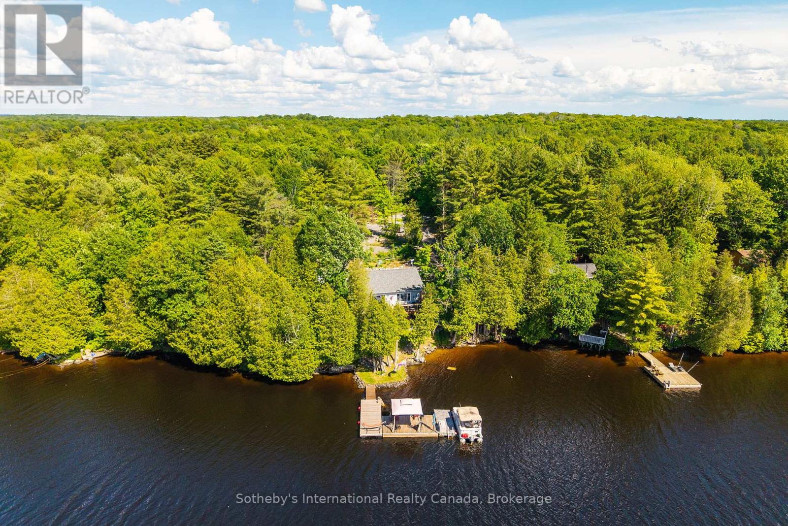 8 LAKEVIEW CRESCENT - 46