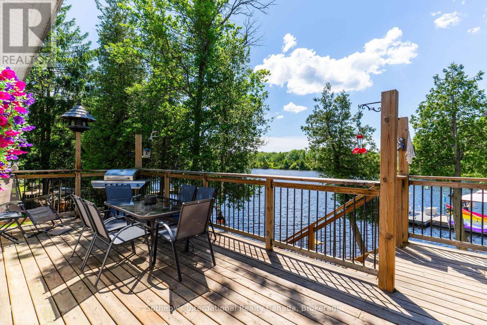 8 LAKEVIEW CRESCENT - 21