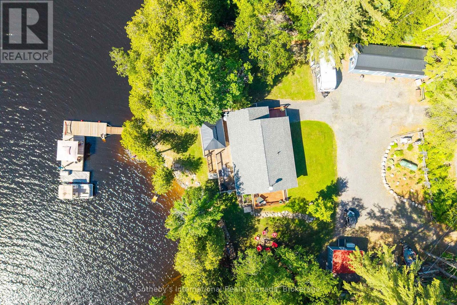 8 LAKEVIEW CRESCENT - 49