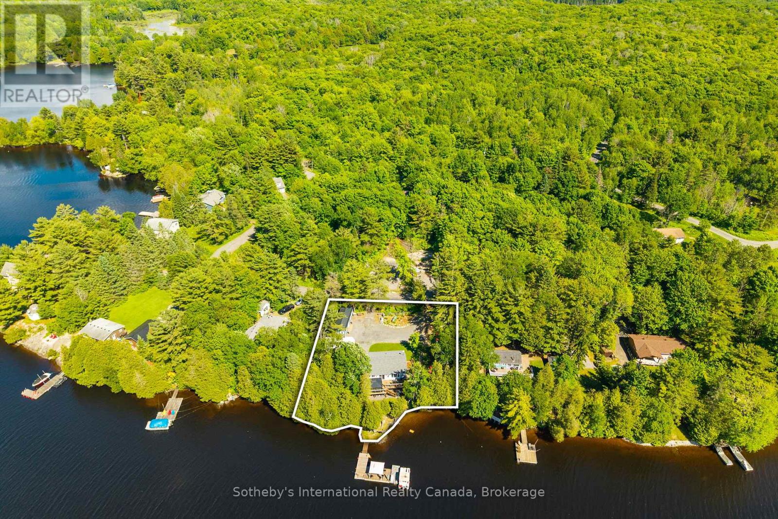 8 LAKEVIEW CRESCENT - 45