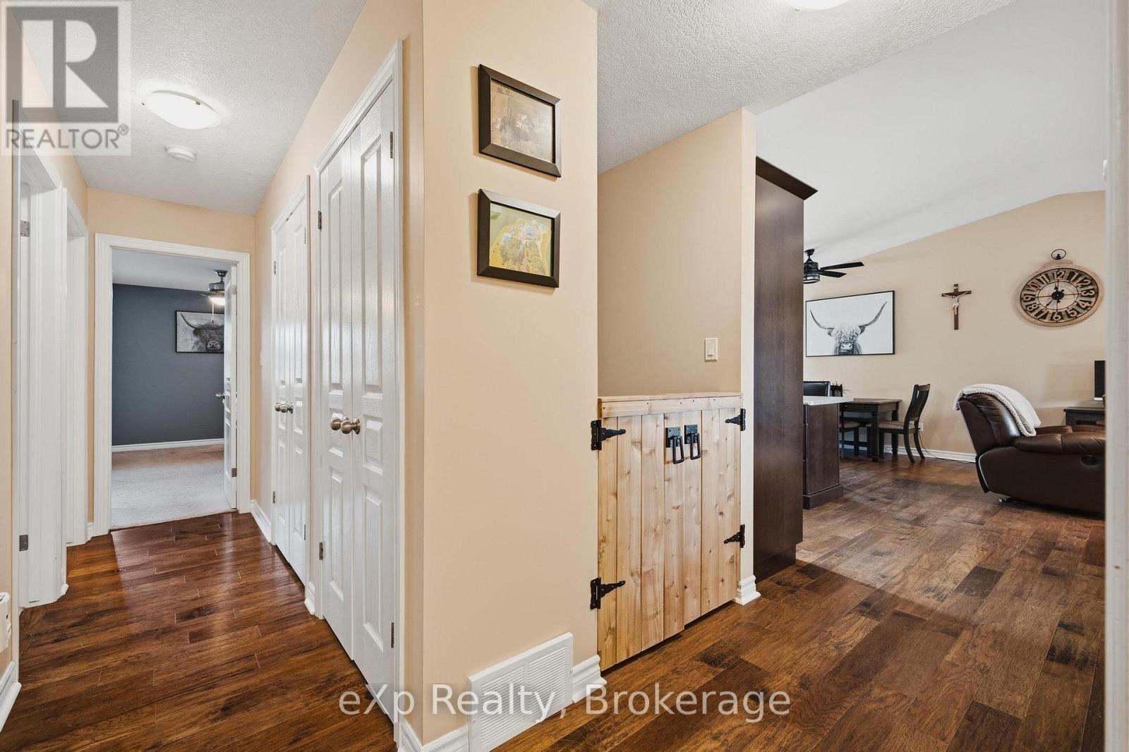 180 RUBY'S CRESCENT - 12