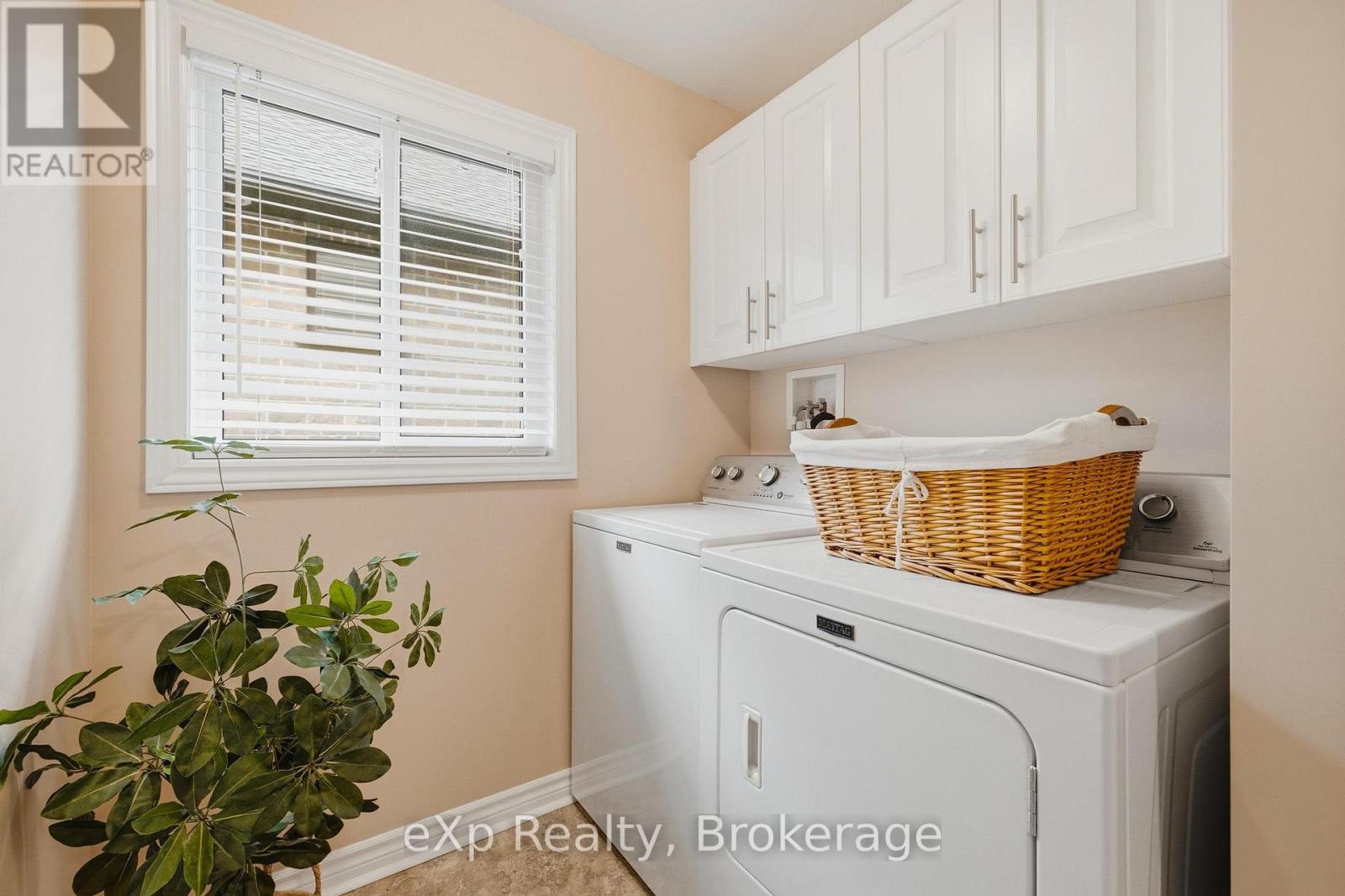 180 RUBY'S CRESCENT - 10