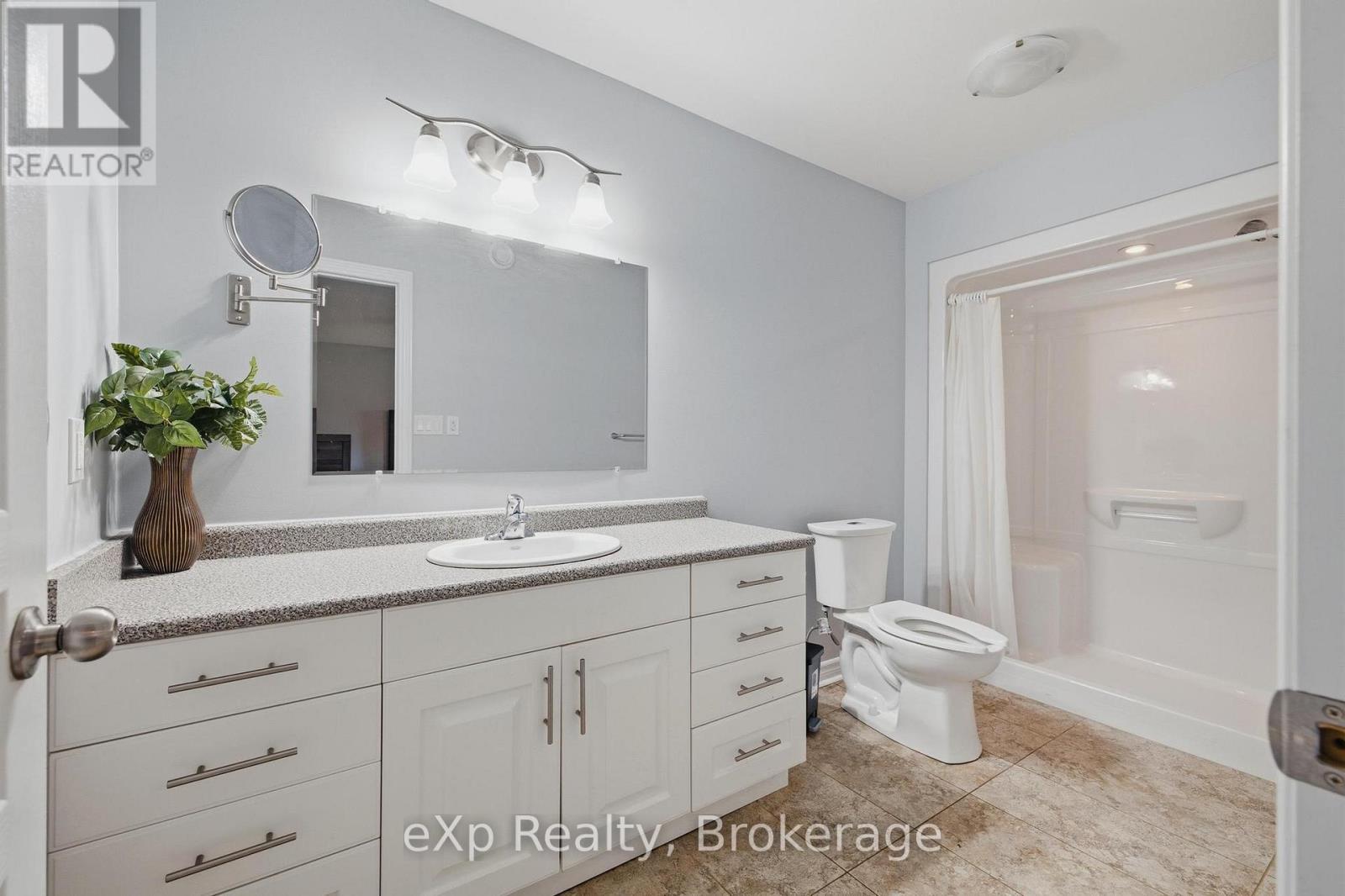 180 RUBY'S CRESCENT - 17
