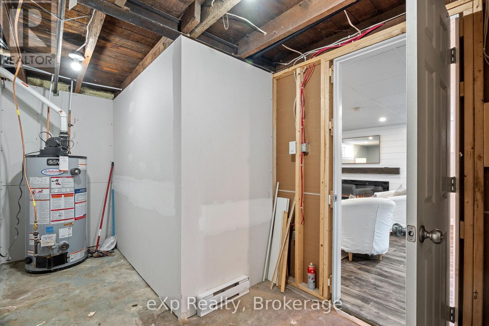 236 SYDENHAM STREET - 34