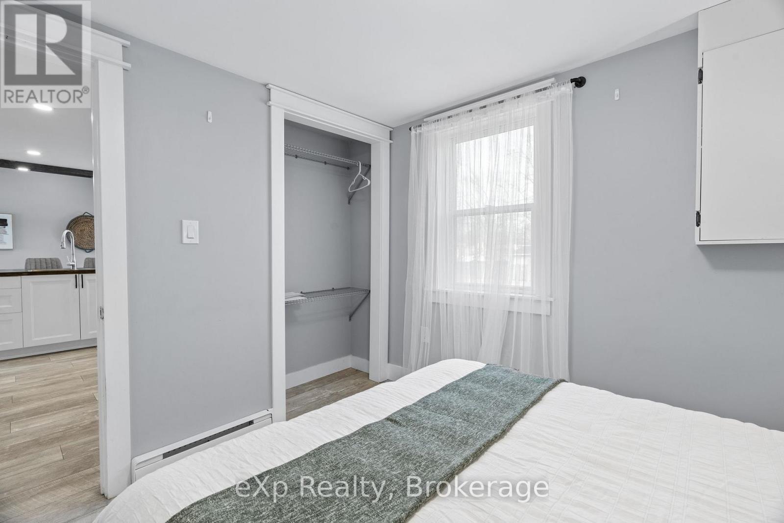 236 SYDENHAM STREET - 23
