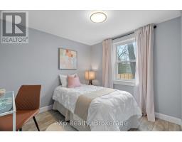 236 Sydenham Street, Strathroy Caradoc, ON N7G1V3 Photo 21