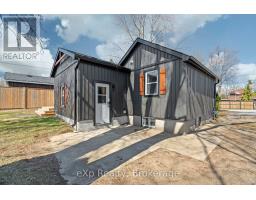 236 Sydenham Street, Strathroy Caradoc, ON N7G1V3 Photo 36