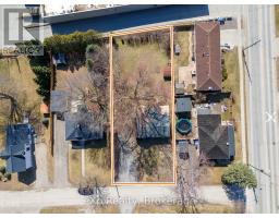 236 Sydenham Street, Strathroy Caradoc, ON N7G1V3 Photo 47