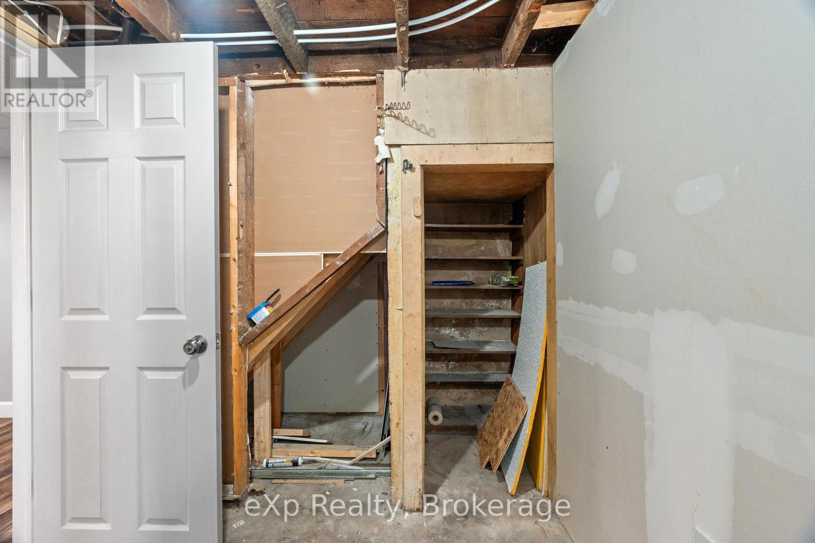 236 SYDENHAM STREET - 35