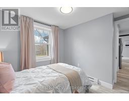 236 Sydenham Street, Strathroy Caradoc, ON N7G1V3 Photo 23