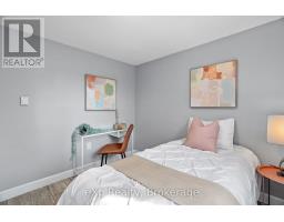 236 Sydenham Street, Strathroy Caradoc, ON N7G1V3 Photo 24