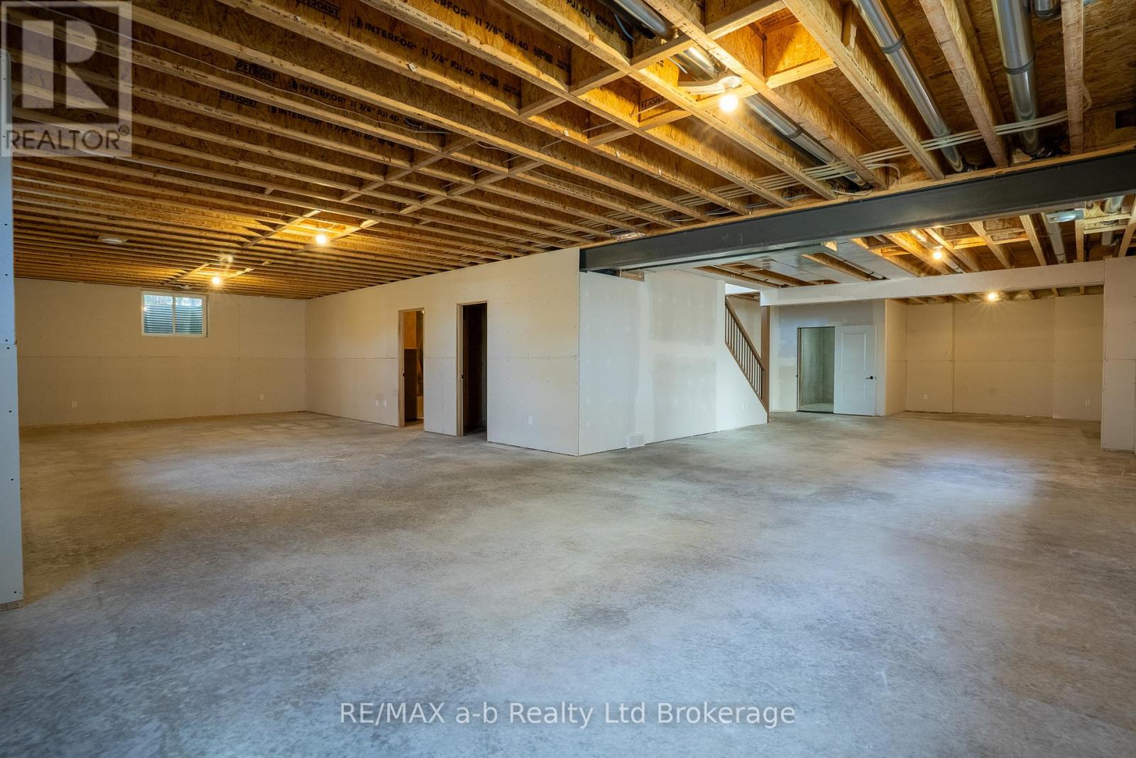 16 CORNWELL CRESCENT - 19