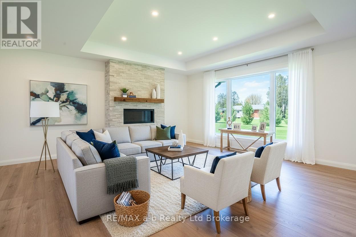 16 CORNWELL CRESCENT - 13