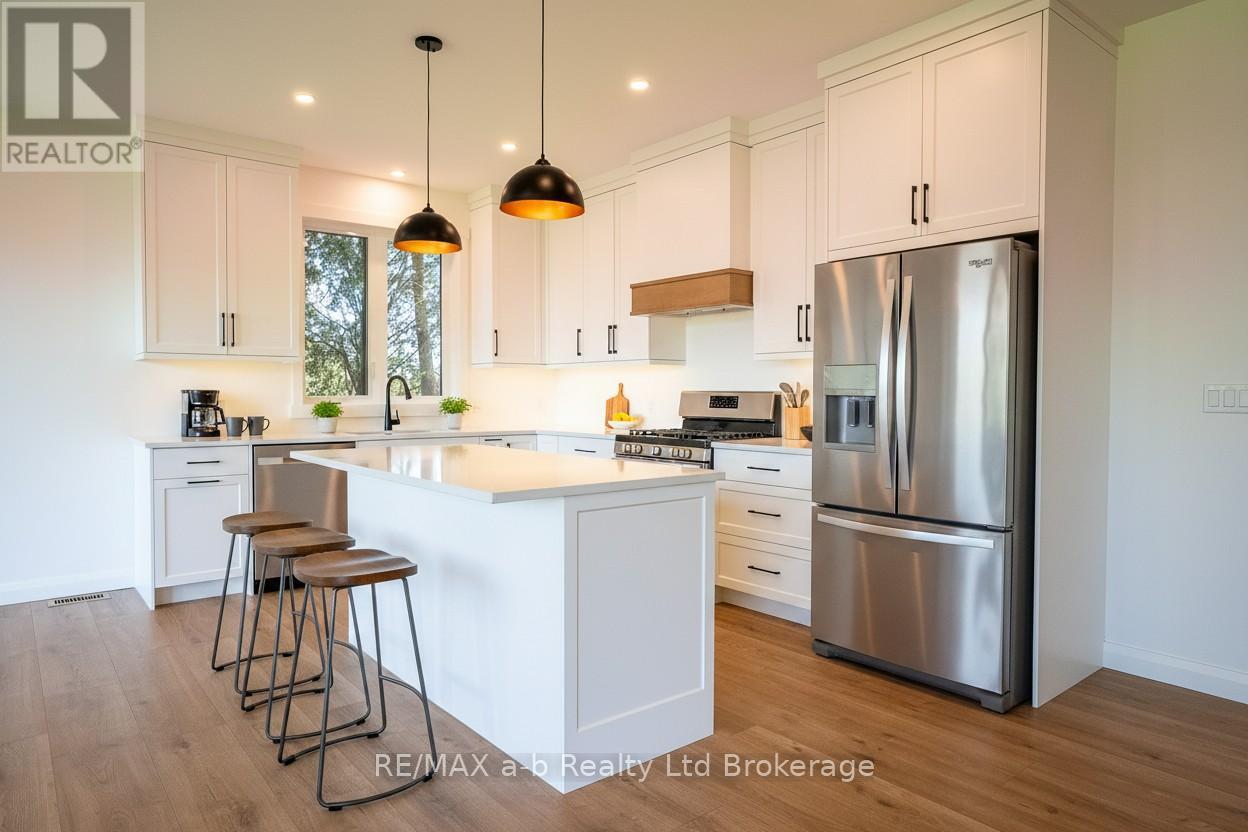 16 CORNWELL CRESCENT - 12