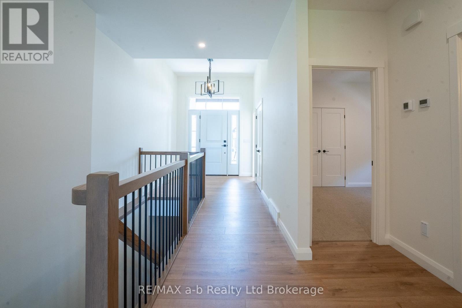 16 CORNWELL CRESCENT - 9