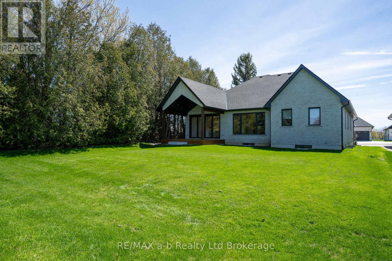 16 CORNWELL CRESCENT - 5