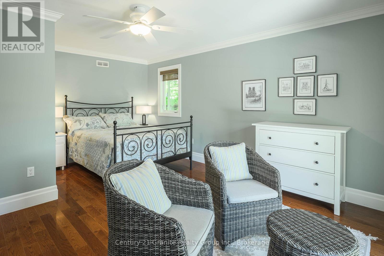 1070 SHIPLEY DRIVE - 21