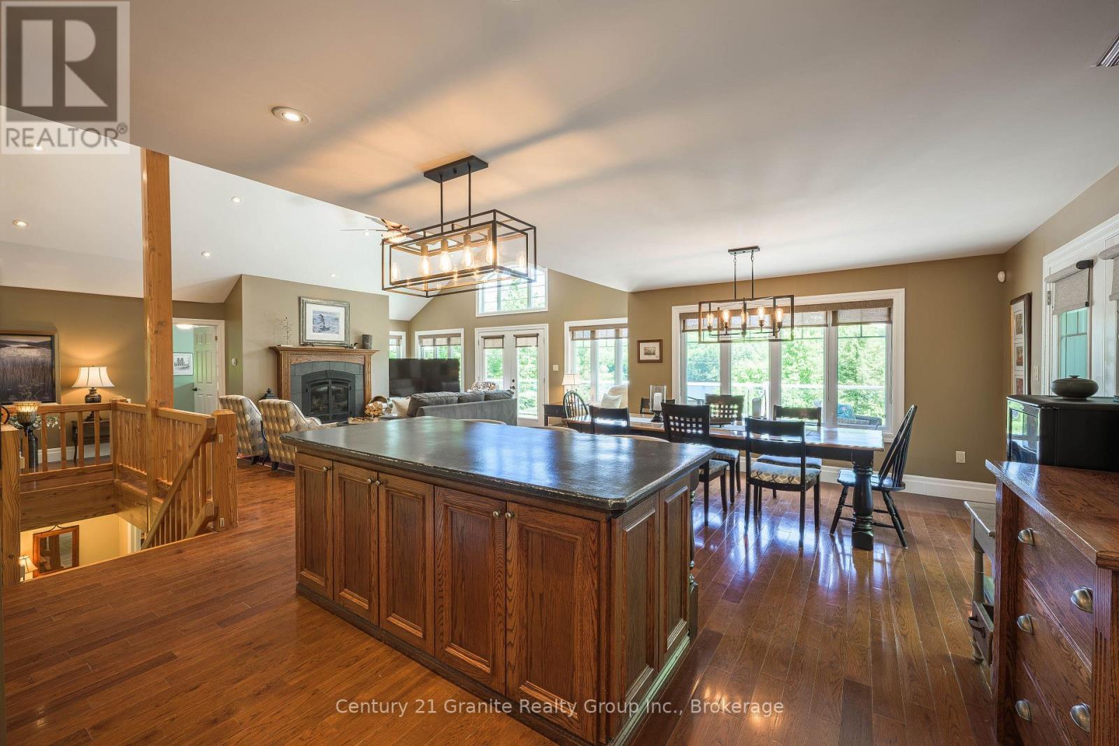 1070 SHIPLEY DRIVE - 18