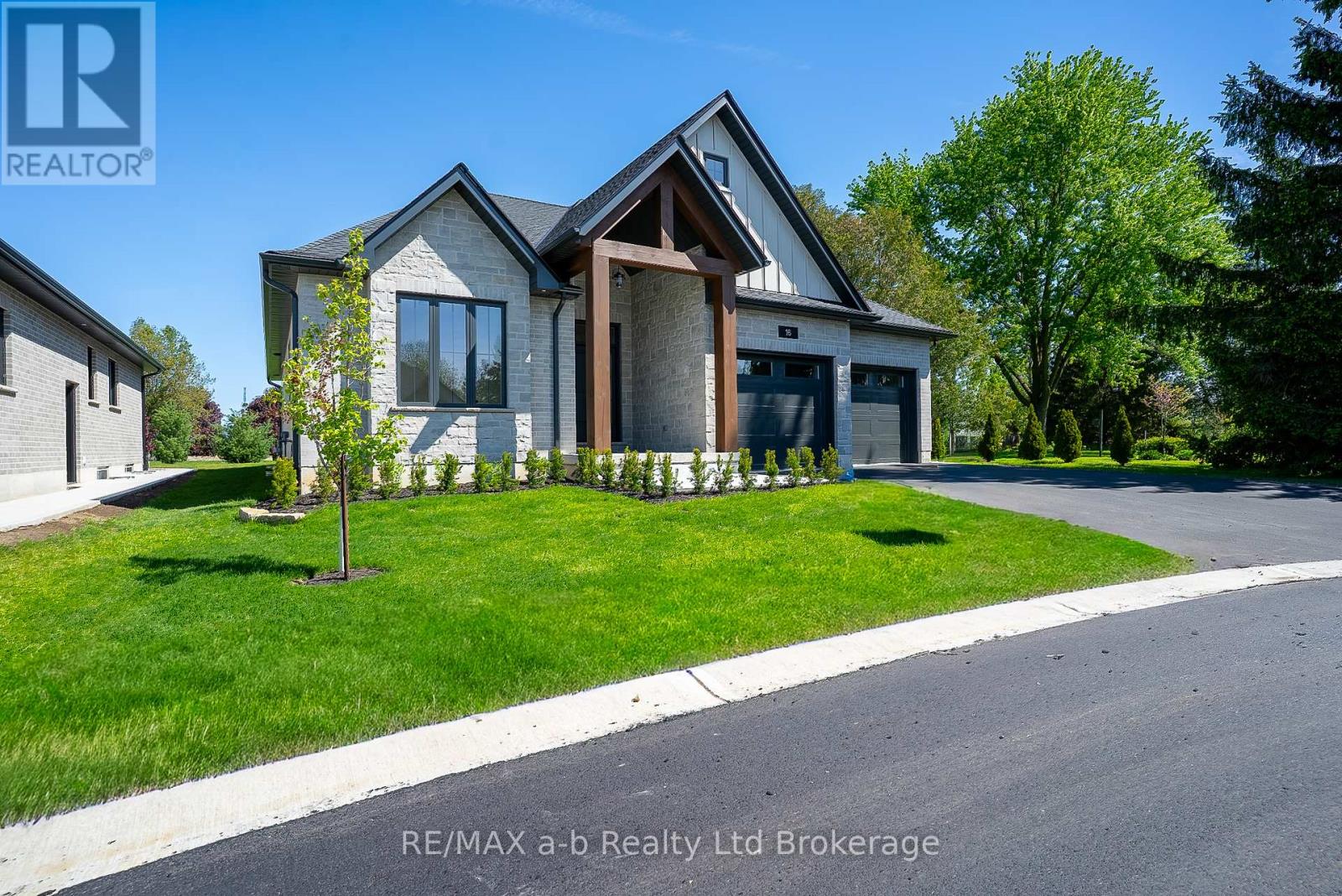 16 CORNWELL CRESCENT - 3