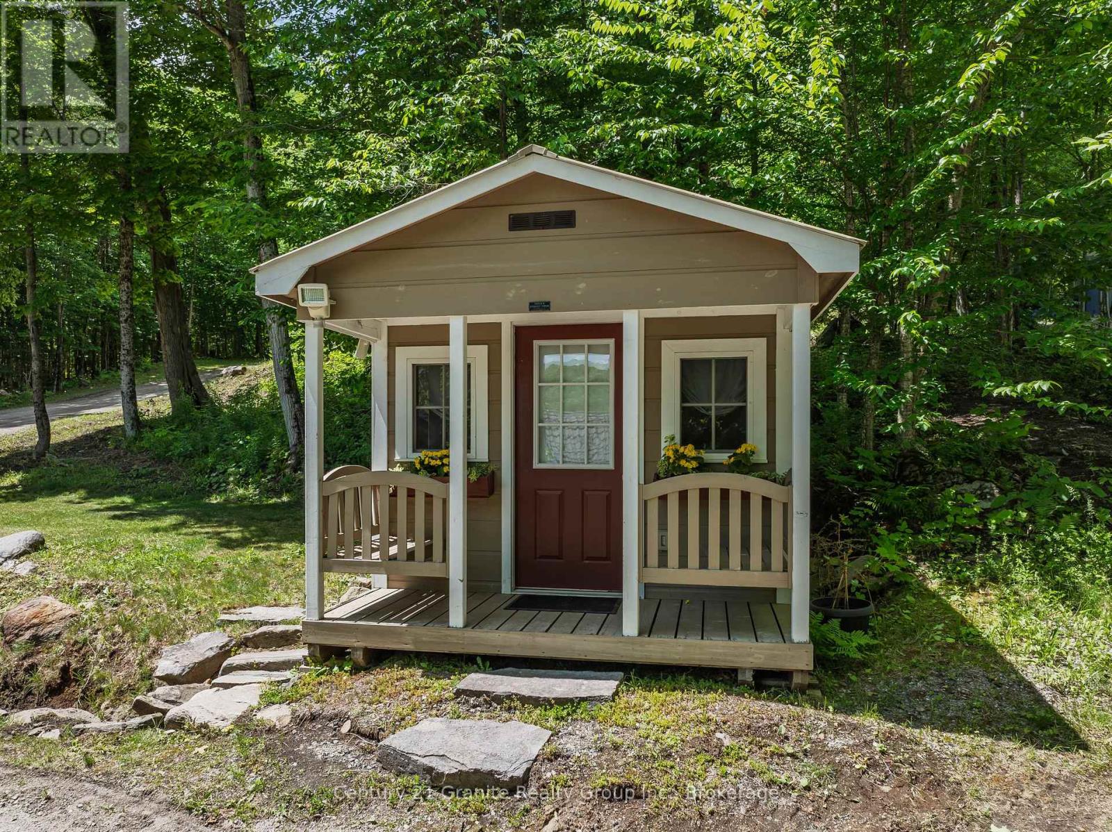 1070 SHIPLEY DRIVE - 43
