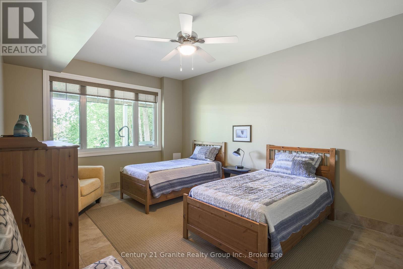 1070 SHIPLEY DRIVE - 37