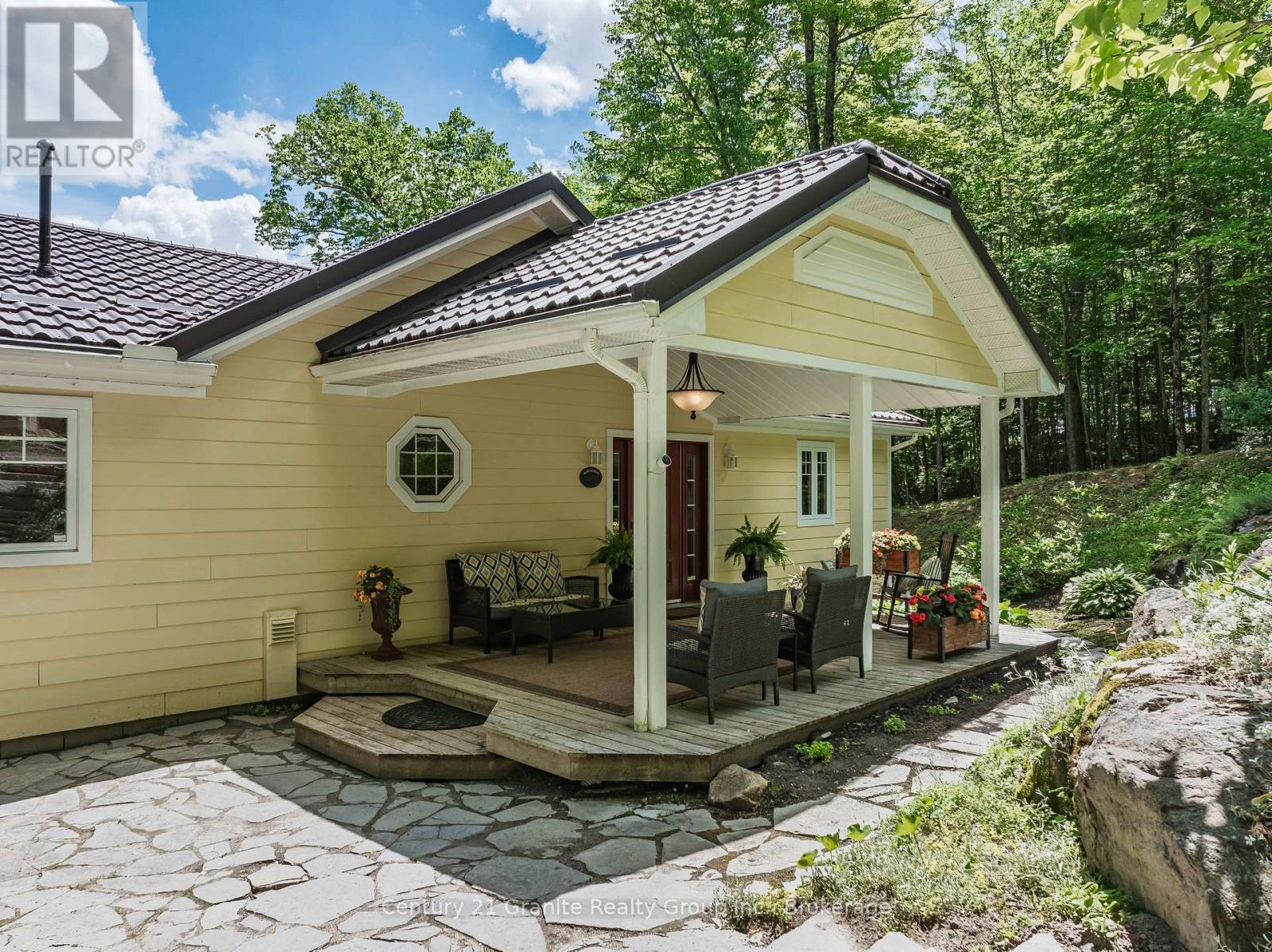 1070 SHIPLEY DRIVE - 3