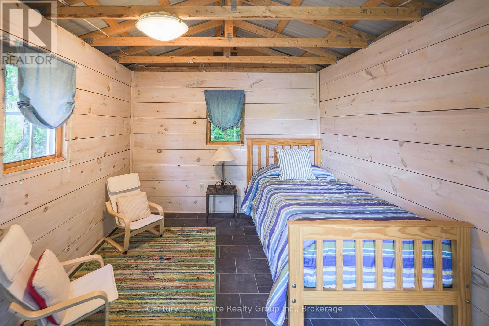 1070 SHIPLEY DRIVE - 44