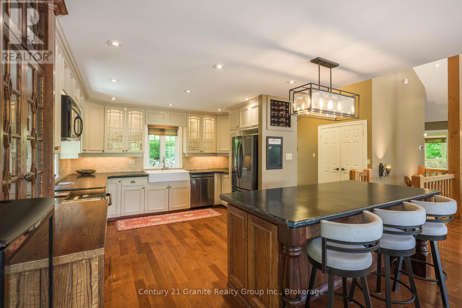 1070 SHIPLEY DRIVE - 16