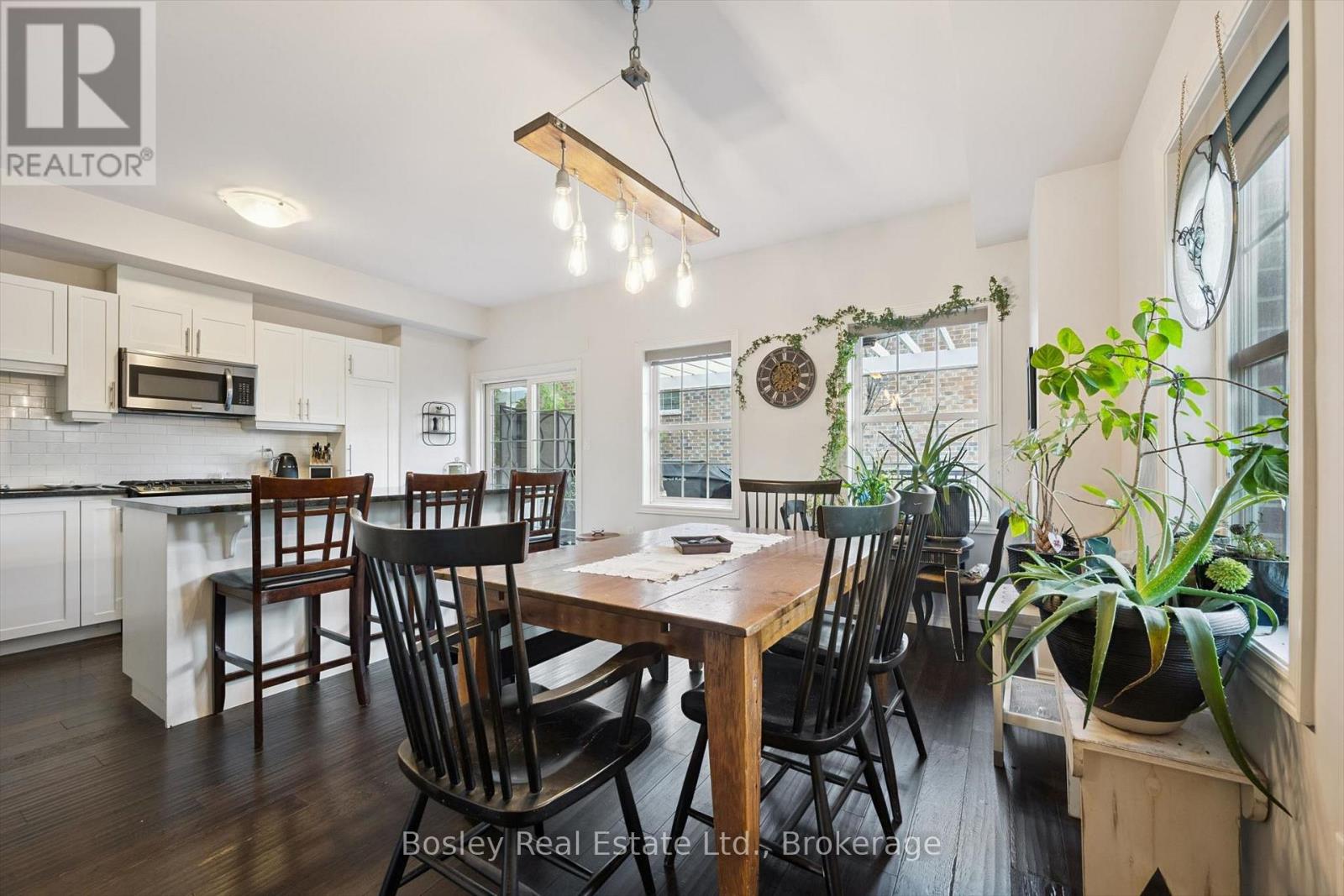 360 LOUISA STREET - Image 18