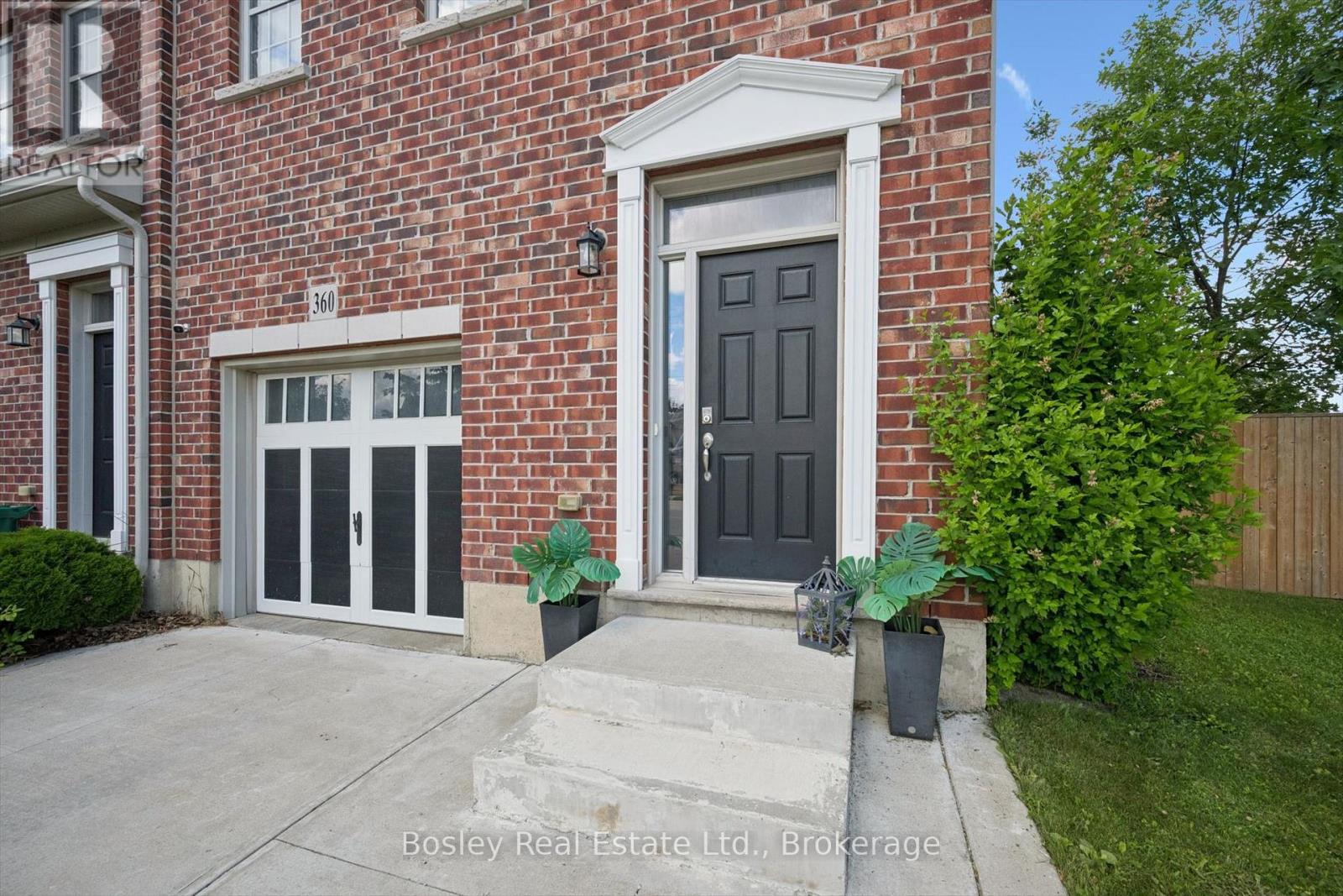 360 LOUISA STREET - Image 4