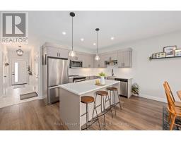 302 - 360 Quarter Town Line, Tillsonburg, ON N4G0H7 Photo 6
