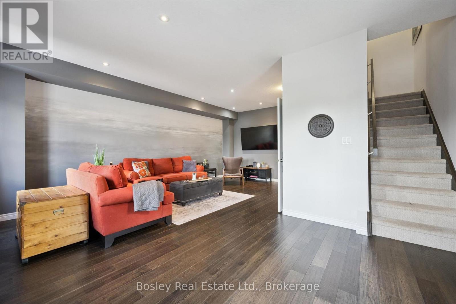 360 LOUISA STREET - Image 12