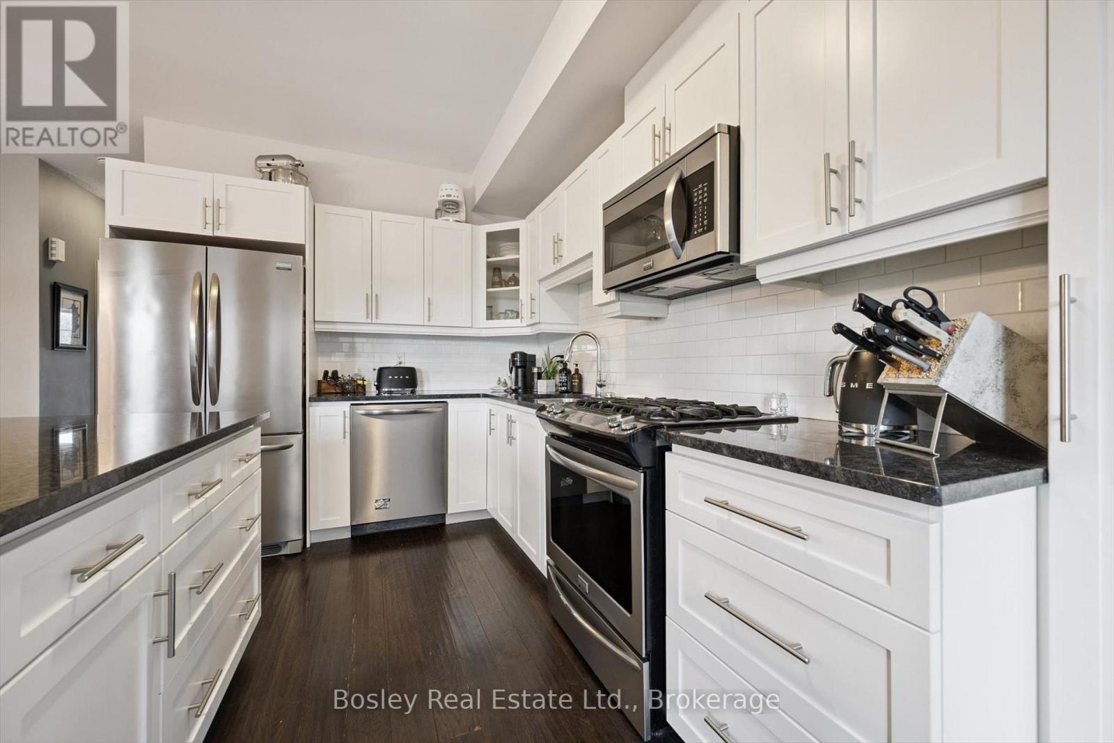 360 LOUISA STREET - Image 16