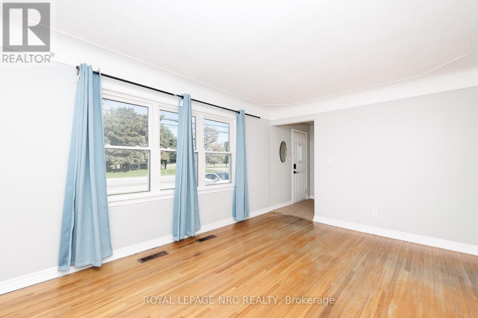 3090 DORCHESTER ROAD - 7