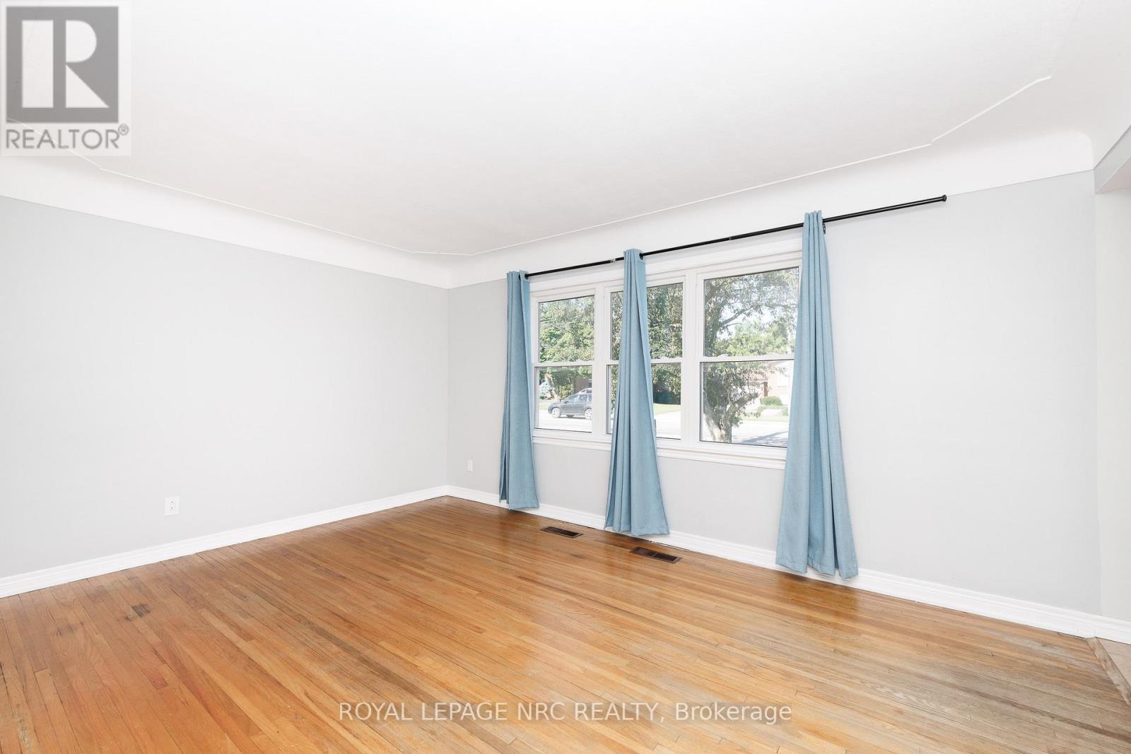 3090 DORCHESTER ROAD - 8