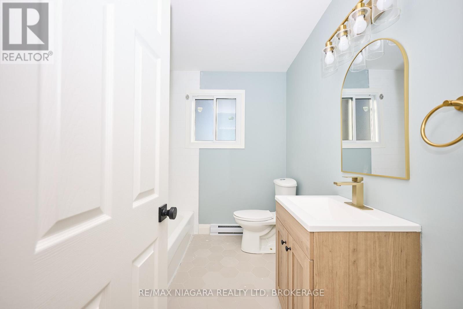 UNIT 8 - 141 PLYMOUTH ROAD, Welland (Lincoln/Crowland) — photo 21