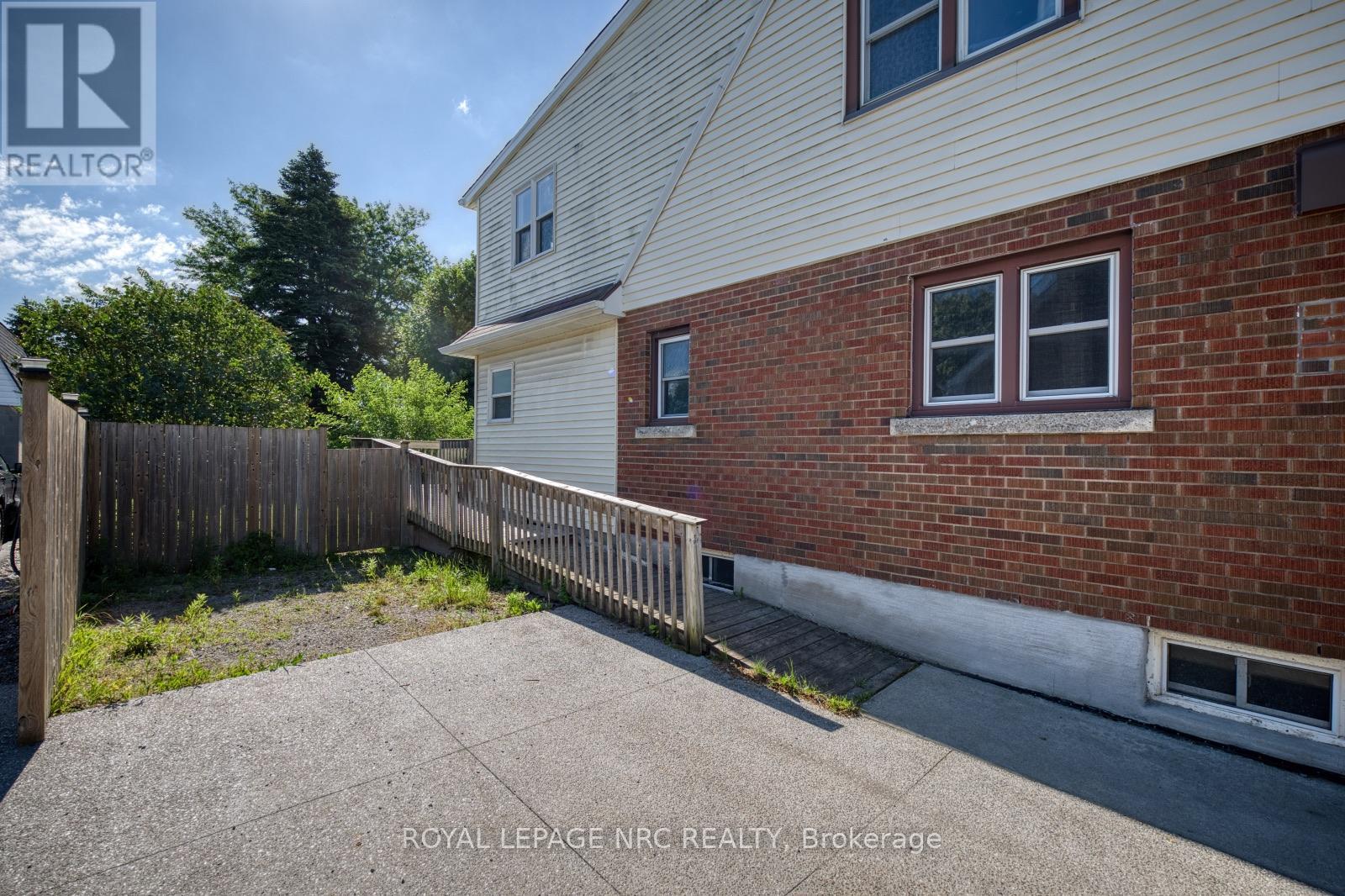 3090 DORCHESTER ROAD - 35