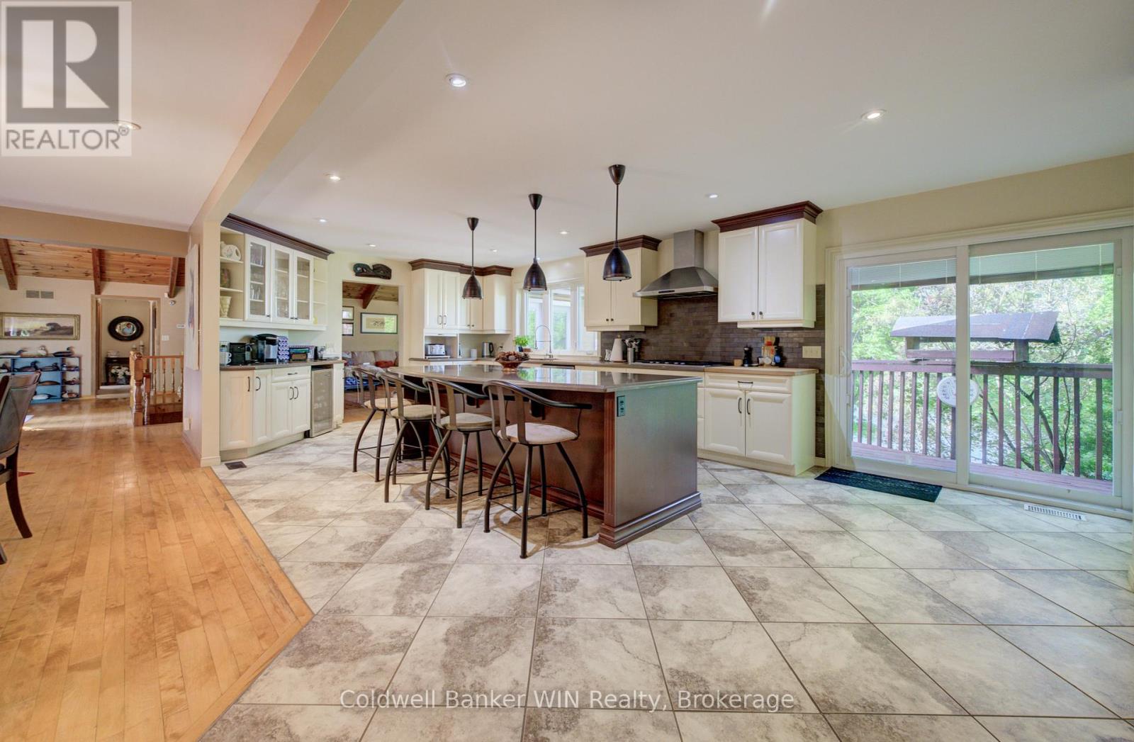211269 BASELINE ROAD - 6
