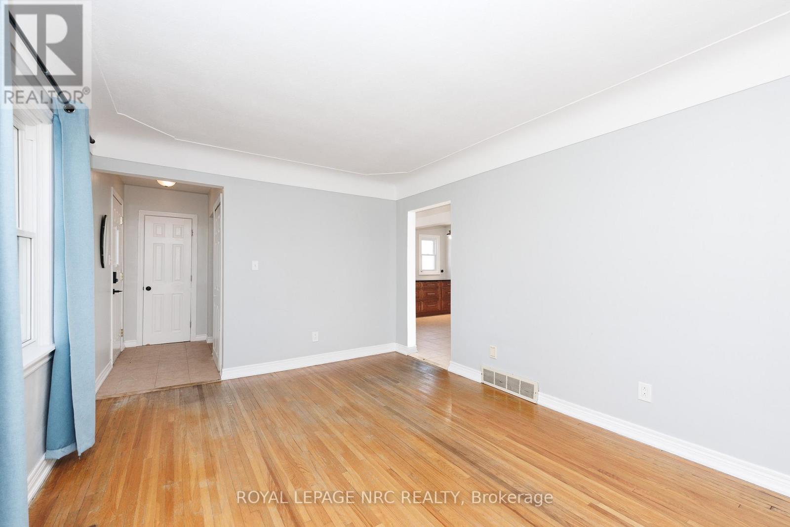 3090 DORCHESTER ROAD - 9