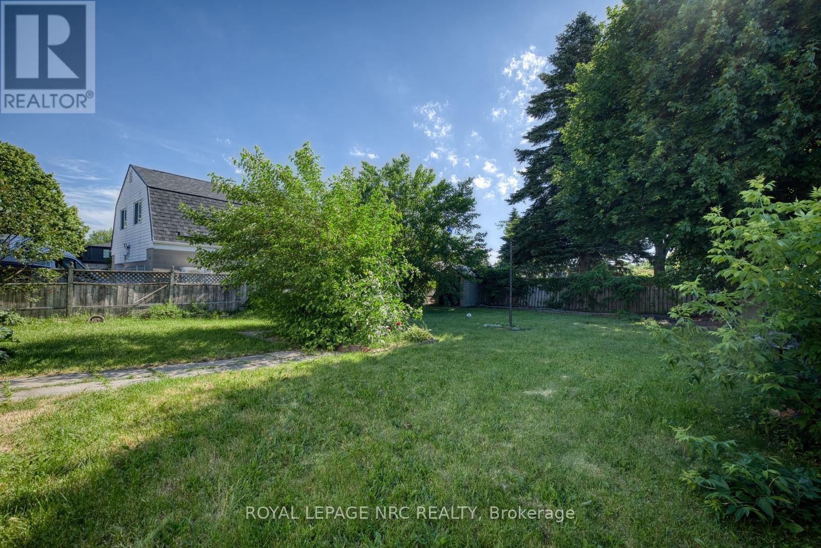 3090 DORCHESTER ROAD - 36