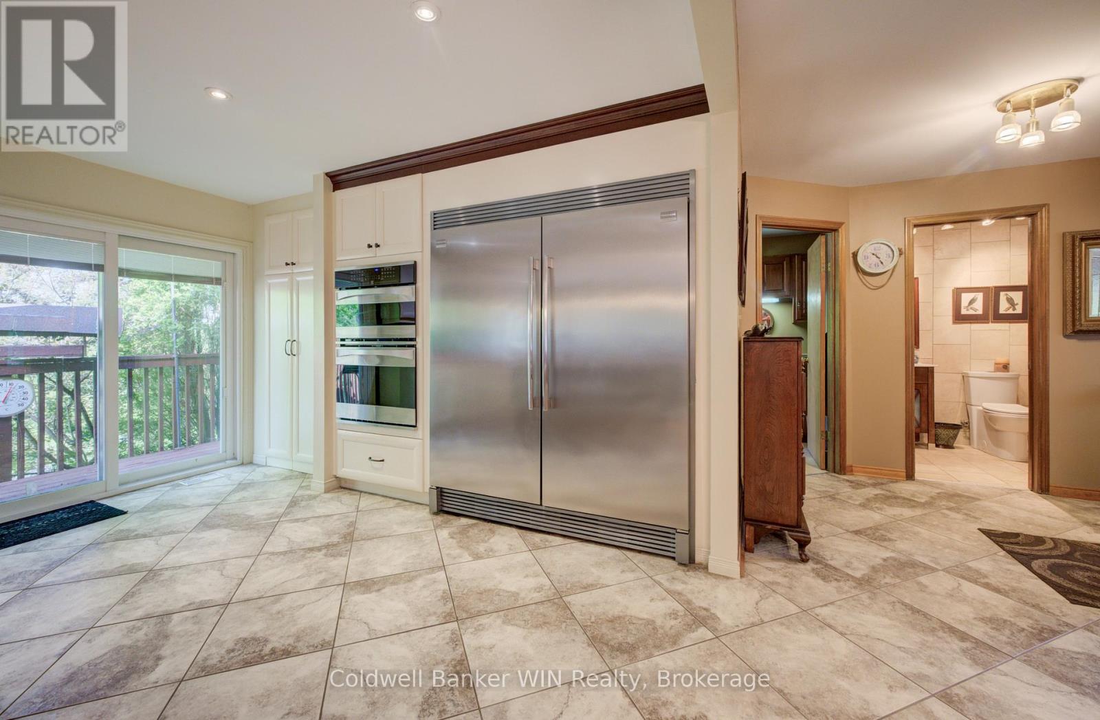 211269 BASELINE ROAD - 7