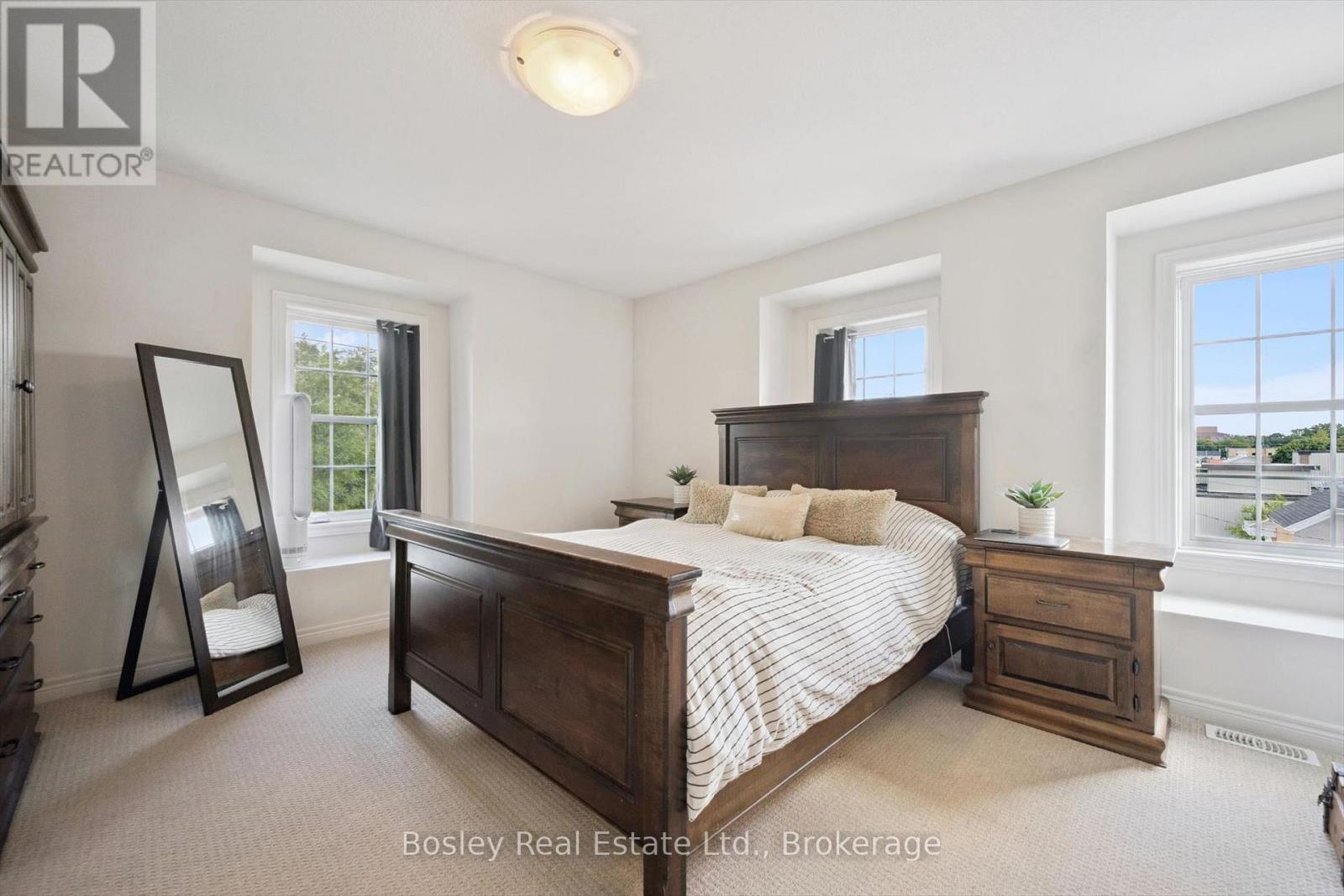 360 LOUISA STREET - Image 20