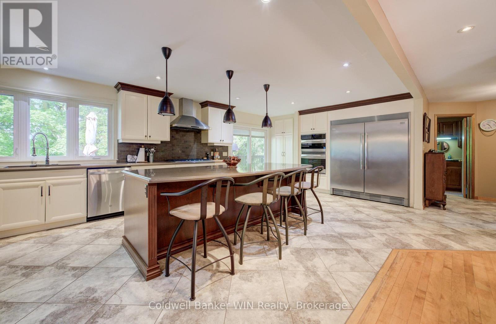 211269 BASELINE ROAD - 8